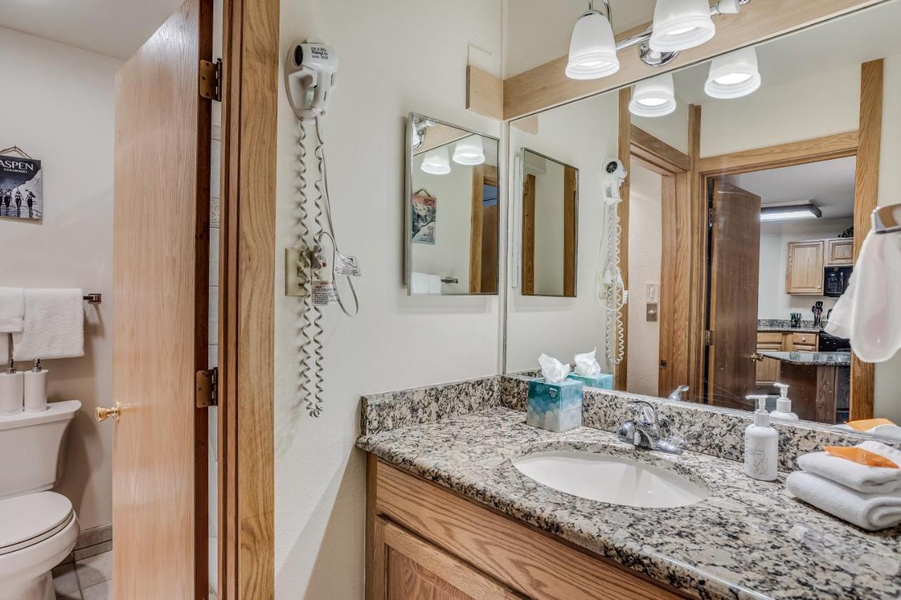 Laurelwood Condominiums 307 スノーマス・ビレッジ エクステリア 写真